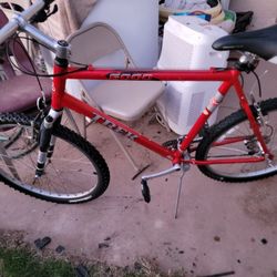 Red Trek 6000 Bike 26"