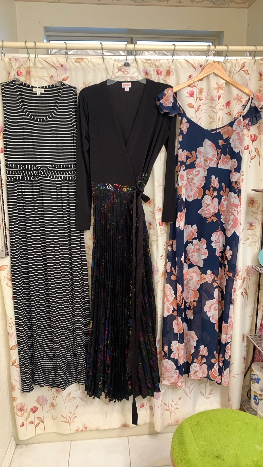Long Dresses.  Size: Small.      Chino, Ca