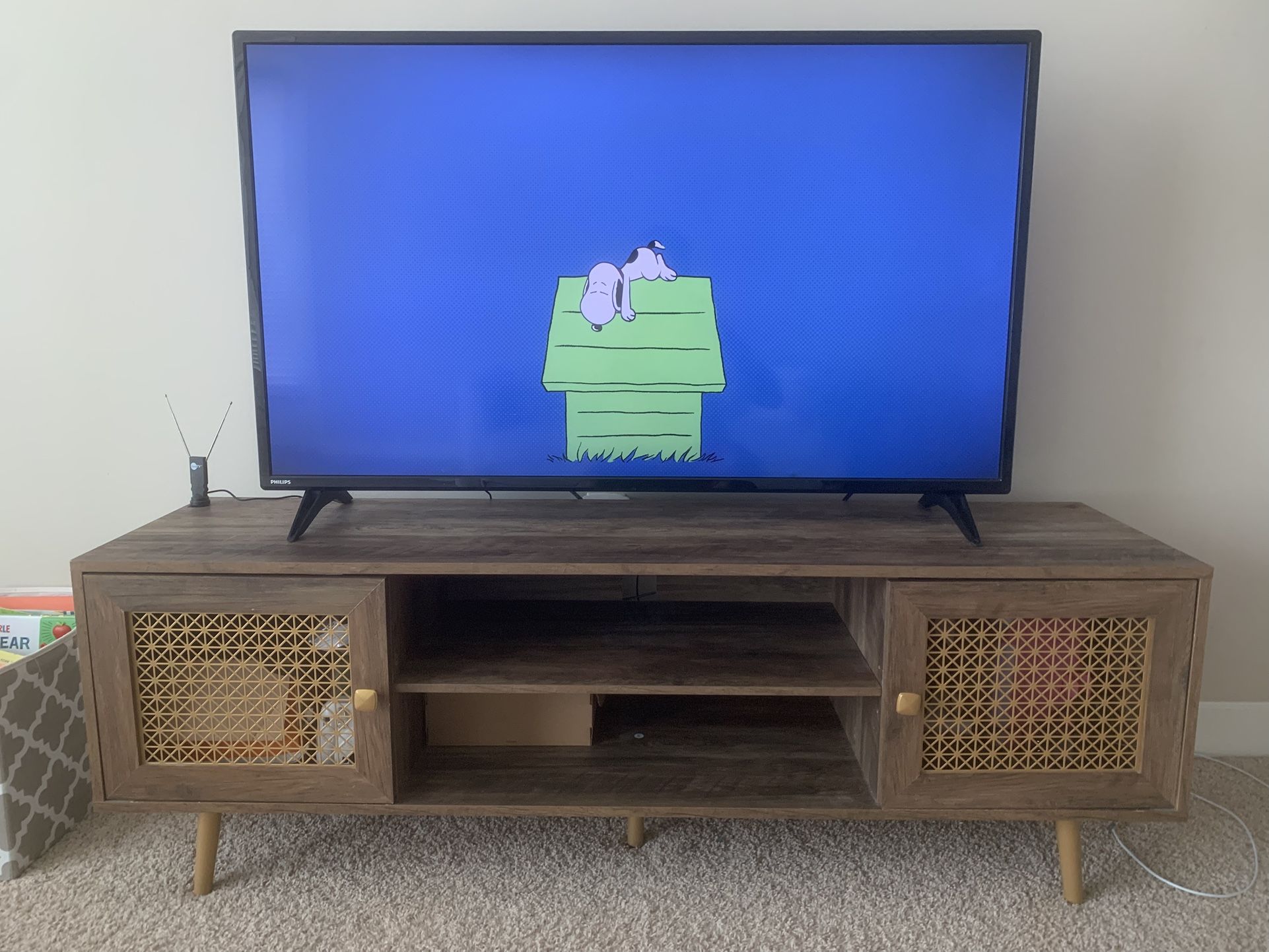Keniel 70” Rustic Oak TV Stand