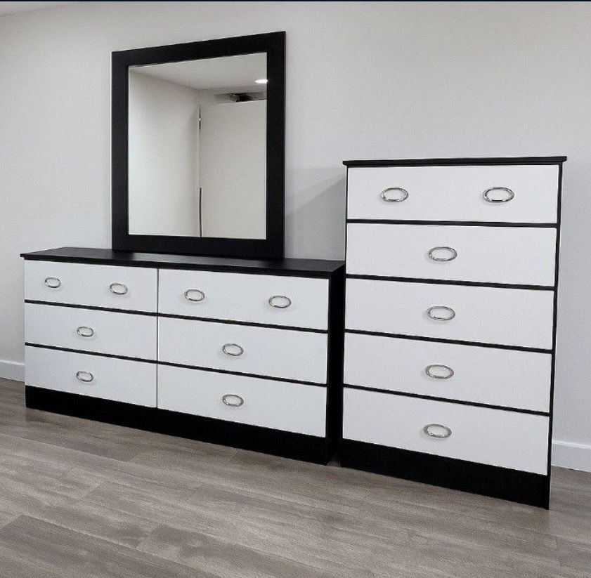 Dresser Whit Mirror And Chest - Cómoda Con Espejo Y Gavetero