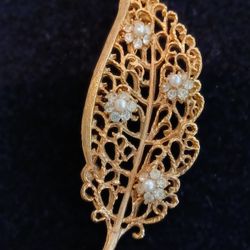 Vtg. Gold Plate Feather Pearl Rhinestone Pin