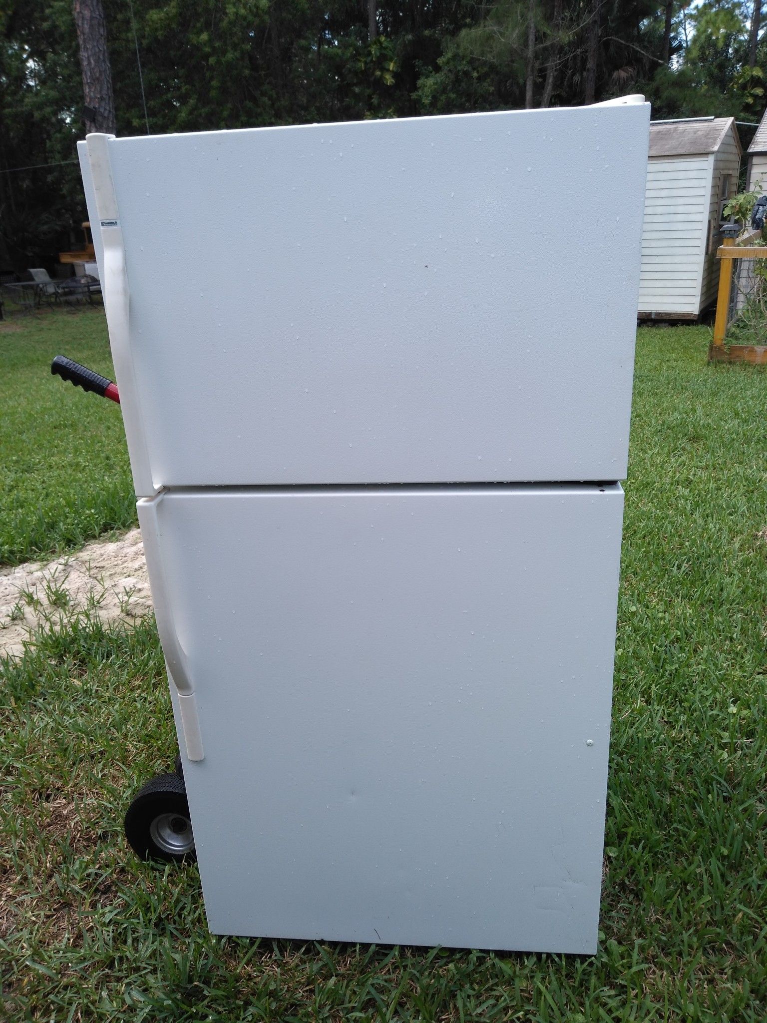 24 cubic Kenmore refrigerator and freezer with ice maker