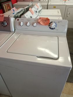 GE Washing machine Washer white super size excellent condition . Warranty . Delivery available . 2203 Fowler st. Ft. Myers 33901