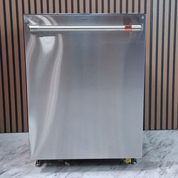 Cafe 24" Fully Integrated Smart Built-In Dishwasher, 44 dBA, 16 Place Settings, 3rd Rack in Fingerprint Resistant Stainless Steel (CDT858P2VS1-D-055B)
