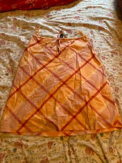 Gap skirt