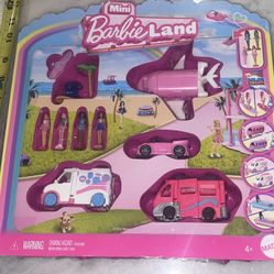 New Barbie 4 Dolls & Vehicle Mini Barbie land Set