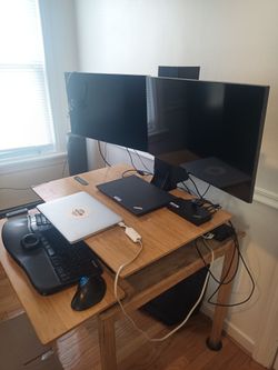 Uplift Standing Desk and 2 Dell Monitors