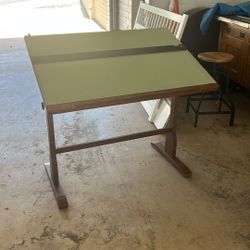 Drafting table