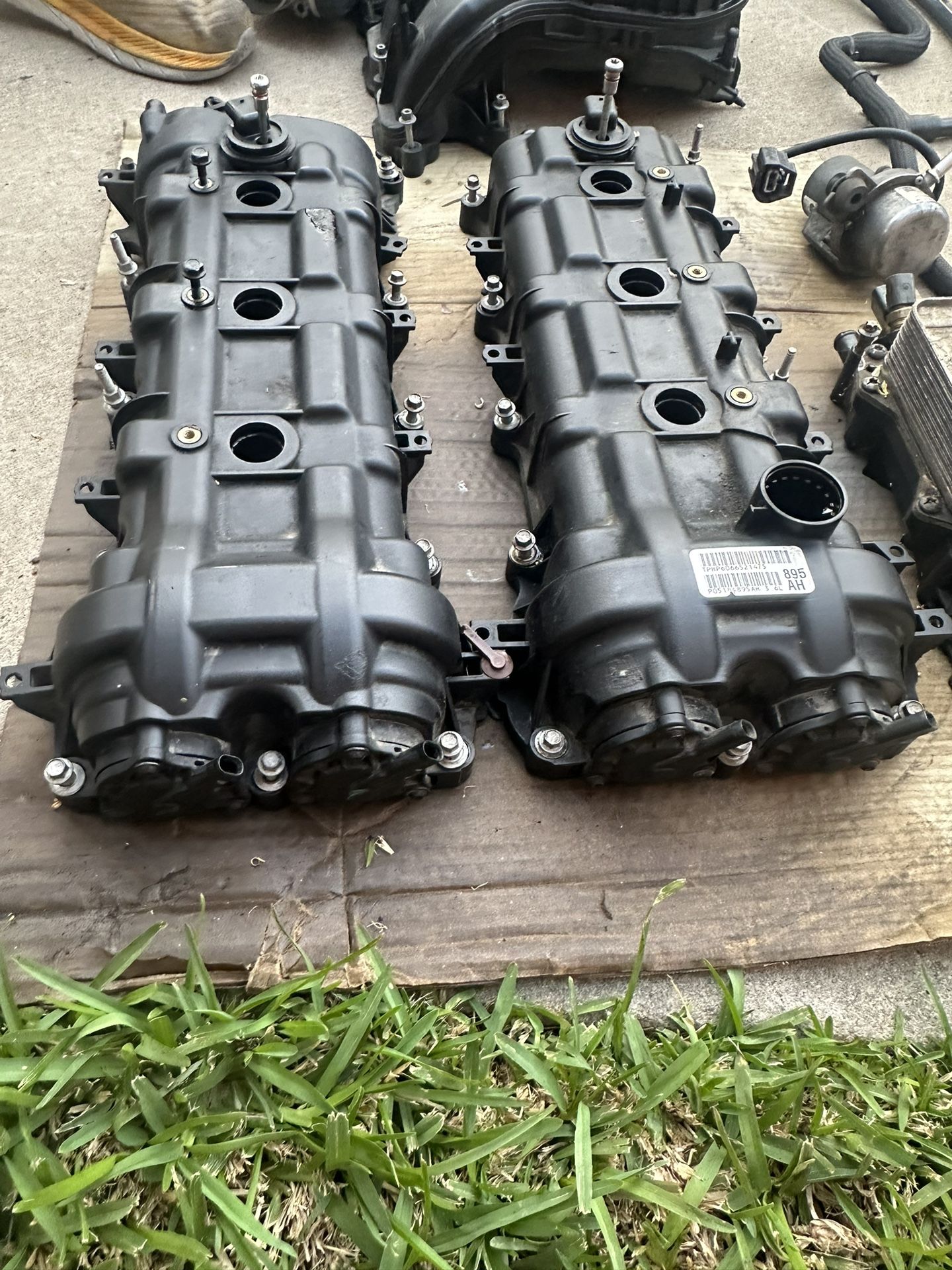 3.6 V6 Valve Covers (Jeep, Chrysler, Dodge, Ram)