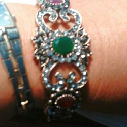 Ladies Stunning Bracelet 😘