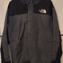 NORTH FACE Snow Jacket- waterproof with hood Mens Large