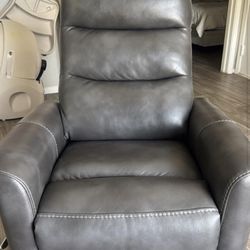 Recliner 