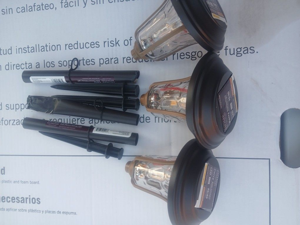 Solar Walkway Lights 3 Of Them