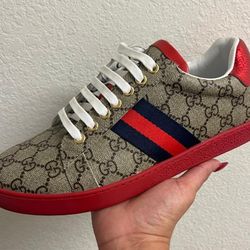 Gucci Shoes 