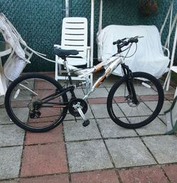 Mongoose 21 speed Bike