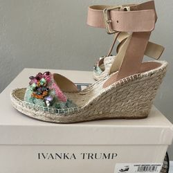 New Ivanka Trump wedges size 7, upper leather