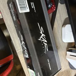 1200 Watt Skar Amp FOR PARTS OR REPAIR