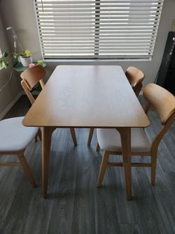 Dinning table