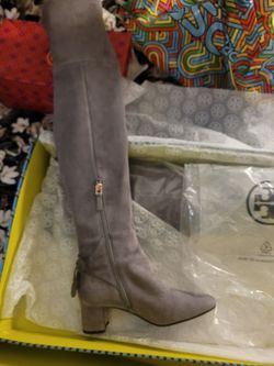 Tory Burch Gray Suede Knee-High Boots size 6