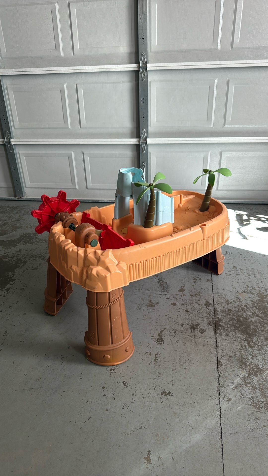 Little Tikes Water Table