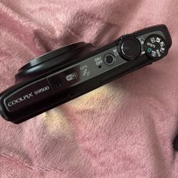 Nikon Coolpix S9500 Digital Camera + Battery and Charger