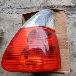 04-06 Bmw X5 Left Driver Side Tail Light Oem 