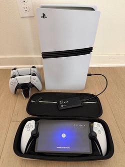 Sony PlayStation 5 PRO + PlayStation Portal Bundle