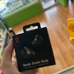 Beats Studio Buds – True Wireless Noise Cancelling Bluetooth Earbuds - Black