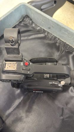 Canon XA30 Professional Camcorder