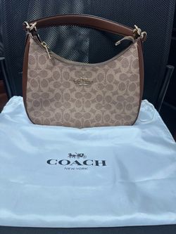 Designer Bag / Purse / Coach / Shoulder
