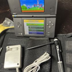 NINTENDO DSi With 2 Stylist - Original & Nintendo Dsi Stylist Branded, Charger & Nintendo DSi Case. Like New! 