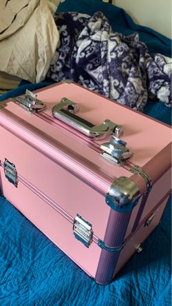 Make up kit