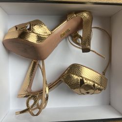 Aquazzura Platform Heels (size 39/8.5)