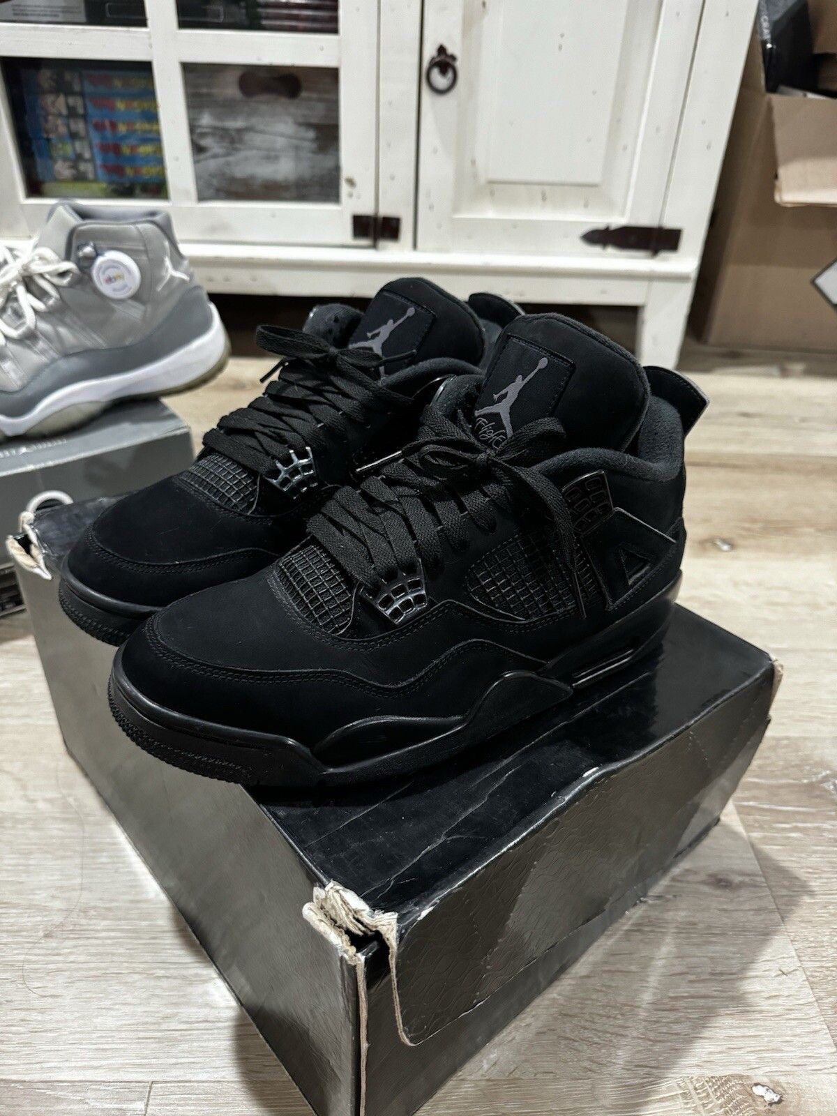 Air Jordan 4 “Black Cat” | 𝟣𝒪𝐹𝟣
