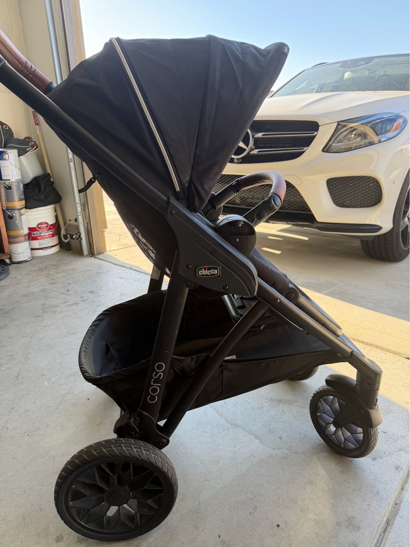 Chicco Corso stroller and toddler seat