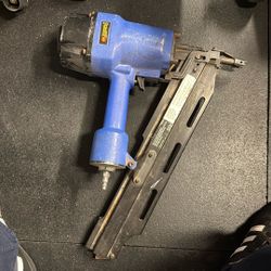 CAMPBELL HAUSFELD NAIL GUN