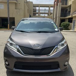 2013 Toyota Sienna