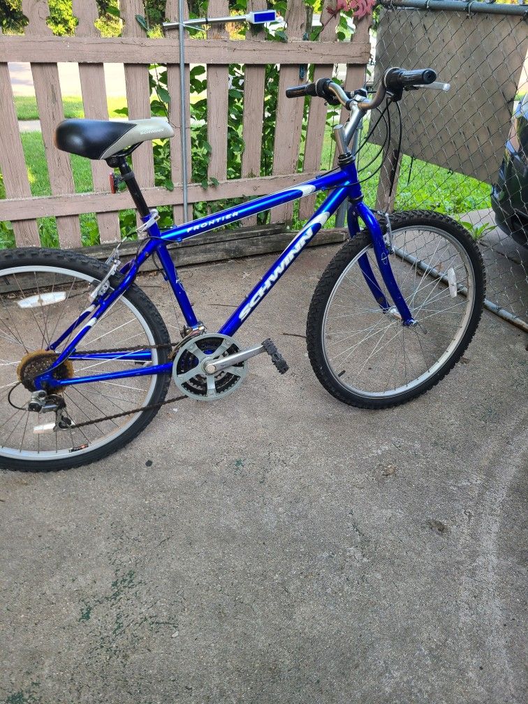 Schwinn Bike Size 26"