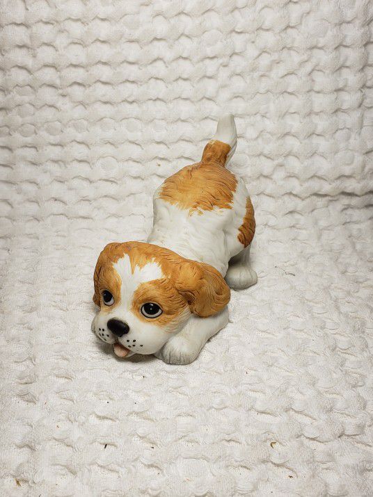 Homco 1407 puppy figurine 3" T X 3 3/4" L . Good condition and smoke free home. 