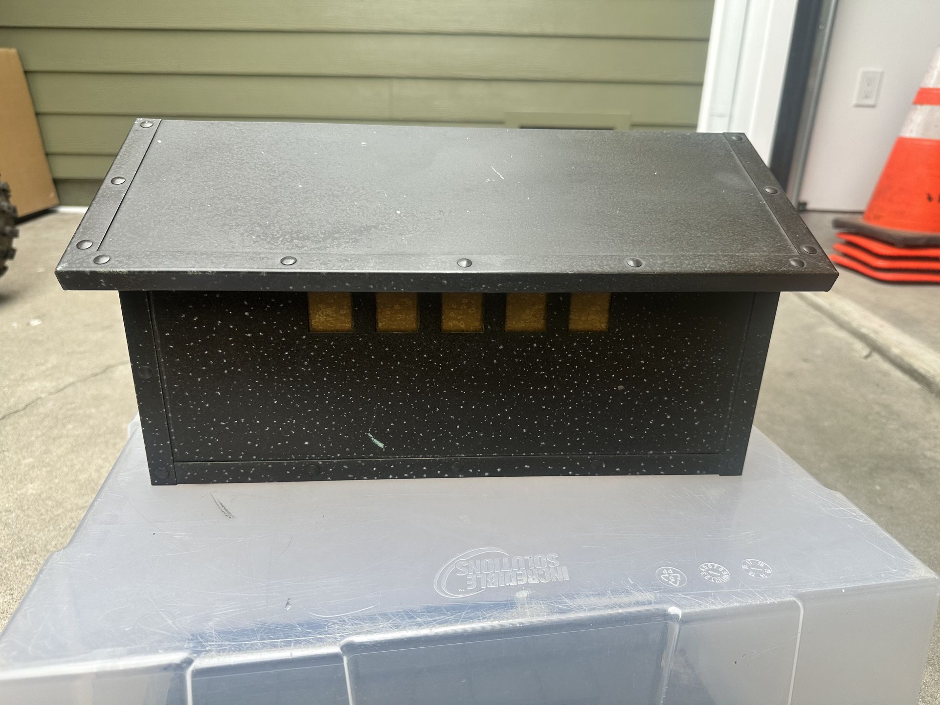 Craftsman mailbox