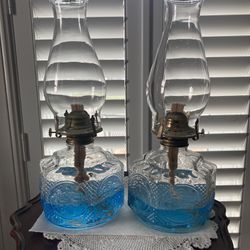 Vintage Oil Lamps Clear Glass-Lamplight Farms-Frontier Horse Buggy Base Barn. READ BELOW
