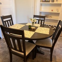 Dining Table With 4 Chairs 