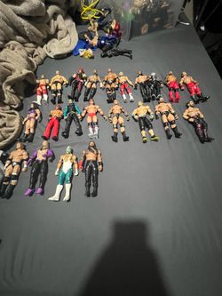 Wwe action figures good condition *READ CAPTION*