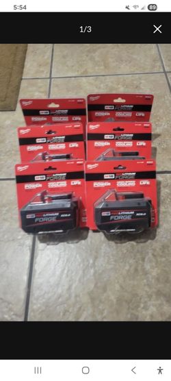 SUPER SPECIAL MILWAUKEE 48-11-1881 M18 8AH FORGE BATTERY