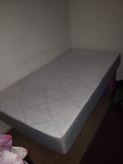 Twin bed with metal frame