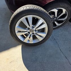 Honda Tire and Rim( Just One Tire And Rim)