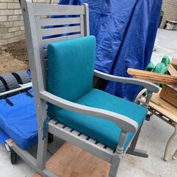 Wood Rocking Chair Great Condition Sturdy 
