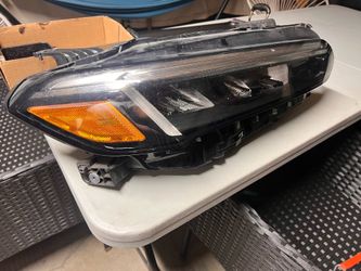 2022 Honda civic Sport Headlight assembly OEM