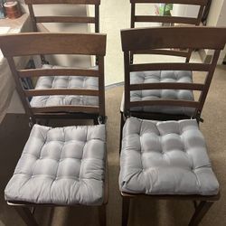 4 Chair 