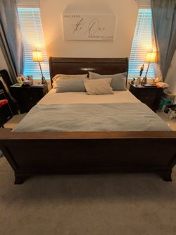 King Size Bed - FREE